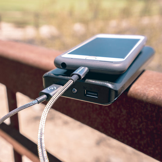 UNIVERSAL : All-In-One Travel Charger – [Fuse]Chicken